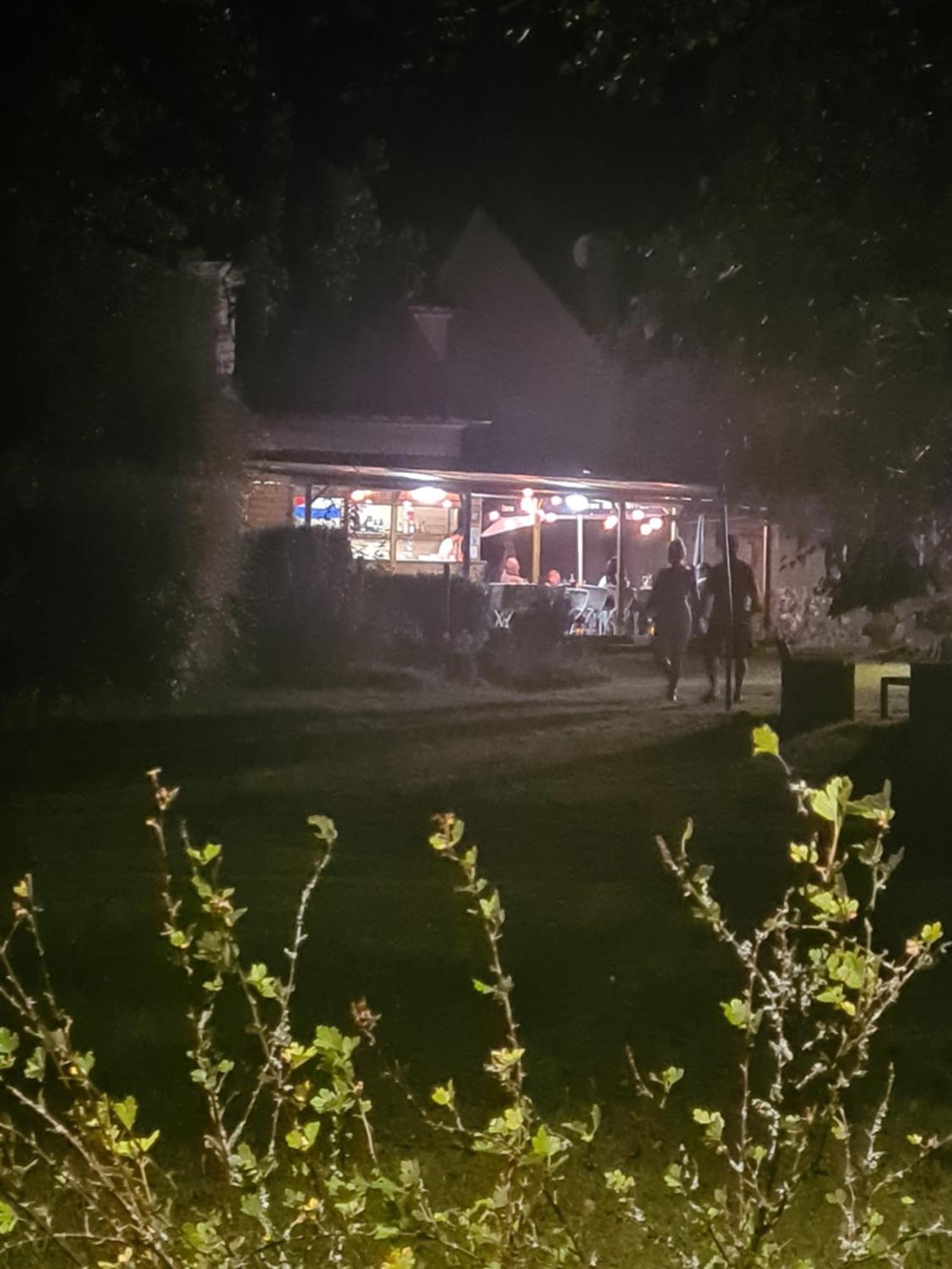 Hotel Saint Julien Aux Bois Esterno foto